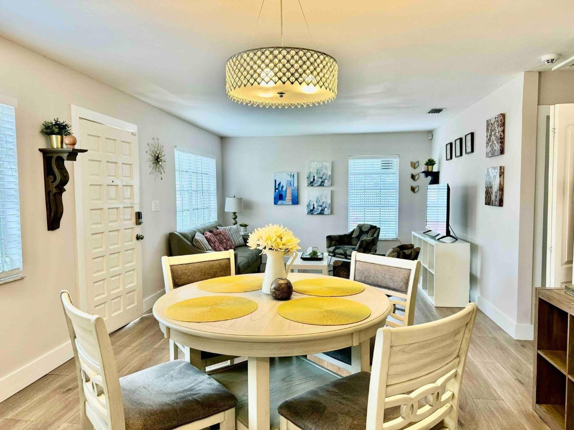 Cozy Miami Villa Near Coconut Grove And The University Of Μαϊάμι Εξωτερικό φωτογραφία
